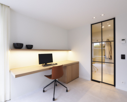 Steellookdeuren , ontwerp via Verfaillie Interieur